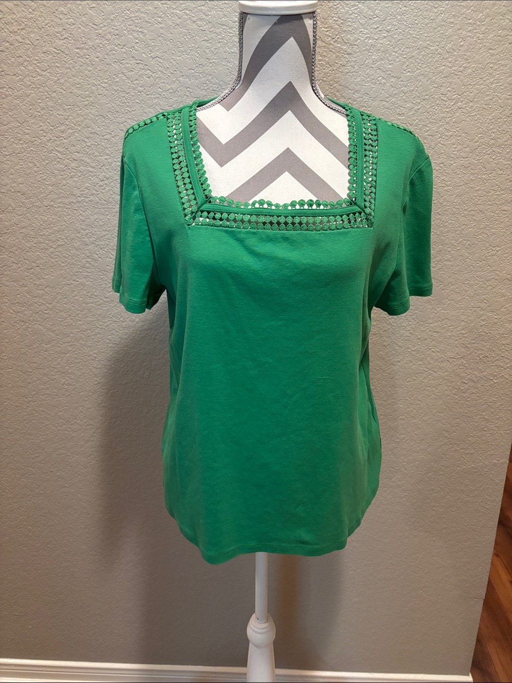 Rafaella Green Square Neck Short Sleeve Top with Crochet Trim